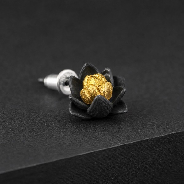 Lotus Flower Stud Earrings in 999 Fine Silver with 24K Gold Inlay Lotus Flower Stud Earrings in 999 Fine Silver with 24K Gold Inlay