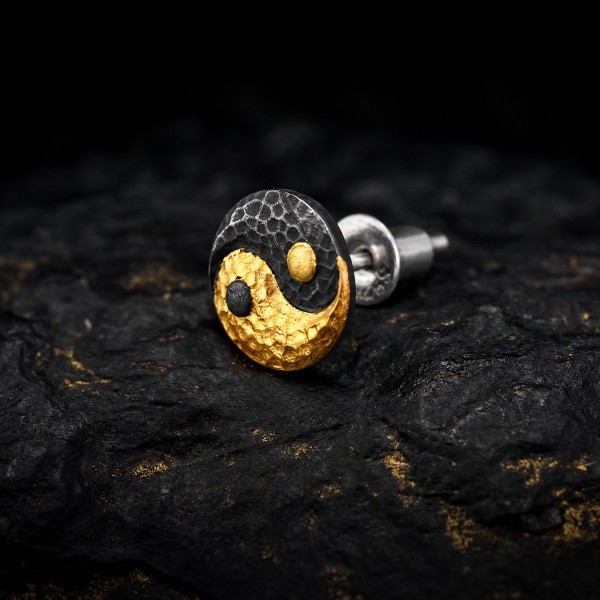 Yin Yang Stud Earring in 999 Fine Silver with 24K Gold Inlay Yin Yang Stud Earring in 999 Fine Silver with 24K Gold Inlay
