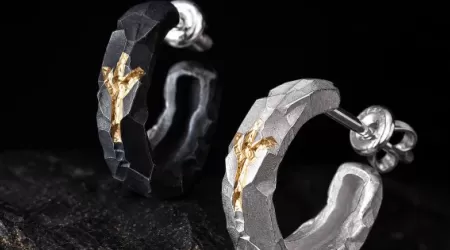 Can You Wear Sterling Silver Earrings in an MRI? Safety Guide