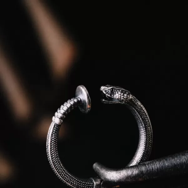 Rattlesnake Ear Cuff - 925 Sterling Silver & Black Zircon