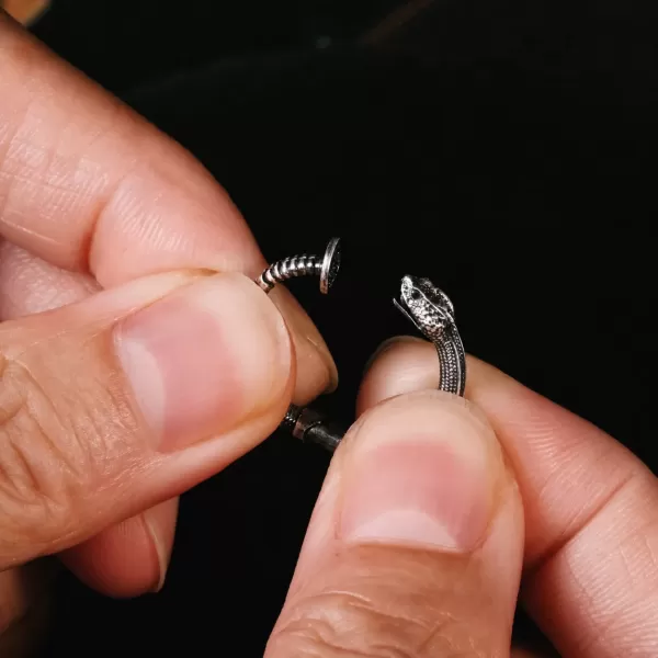 Rattlesnake Ear Cuff - 925 Sterling Silver & Black Zircon