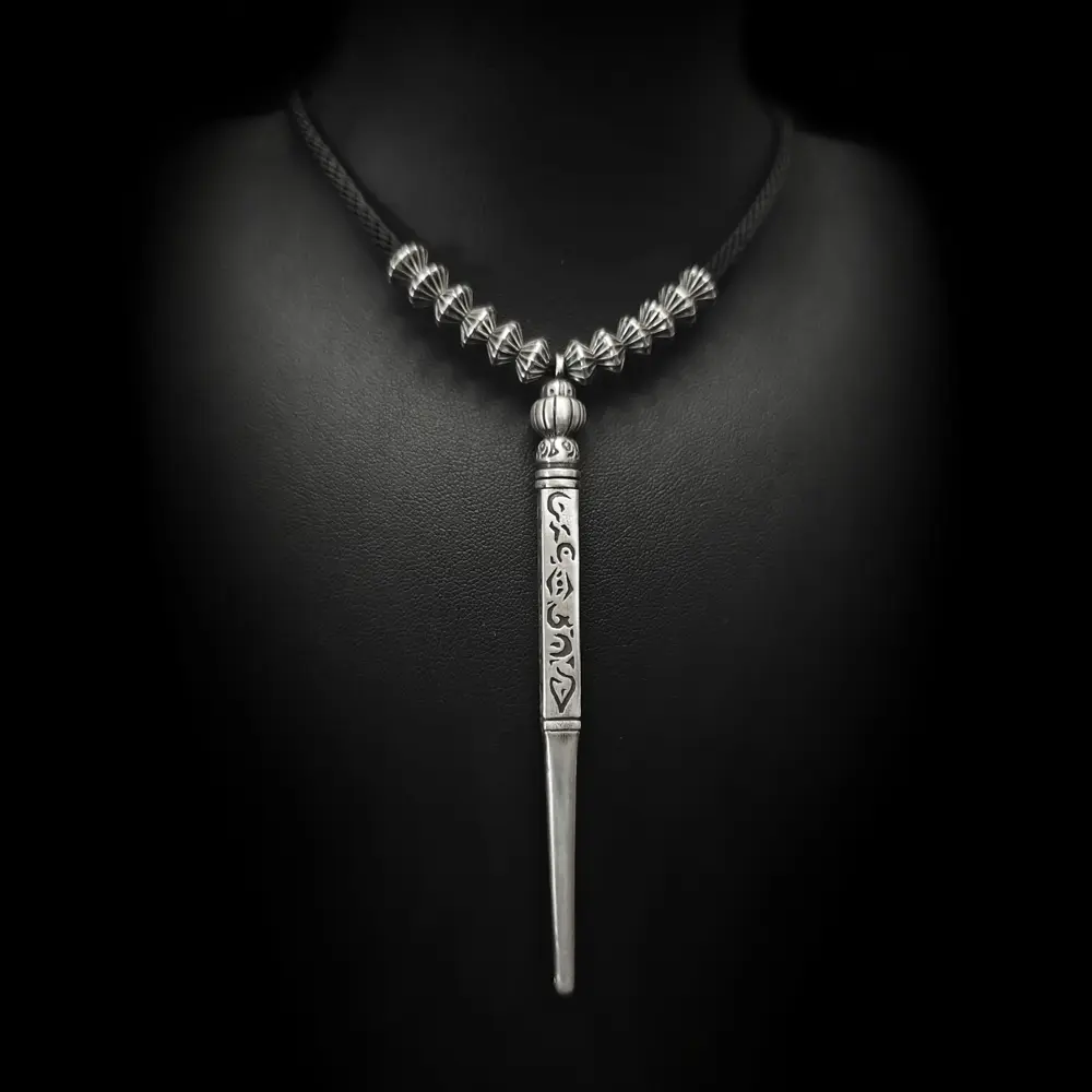 Amenadiel Necklace in 925 sterling silver front view