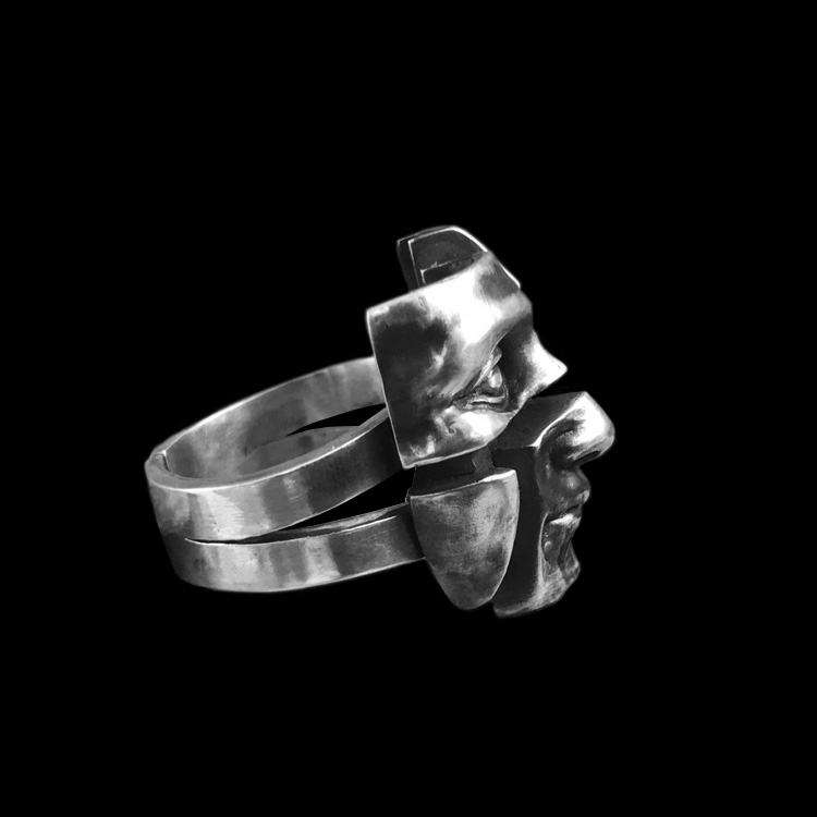 Abstract ring wearable masterpiece that transcends mere jewelry - 图片 3